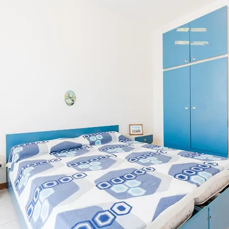 Lepanto Apartment *